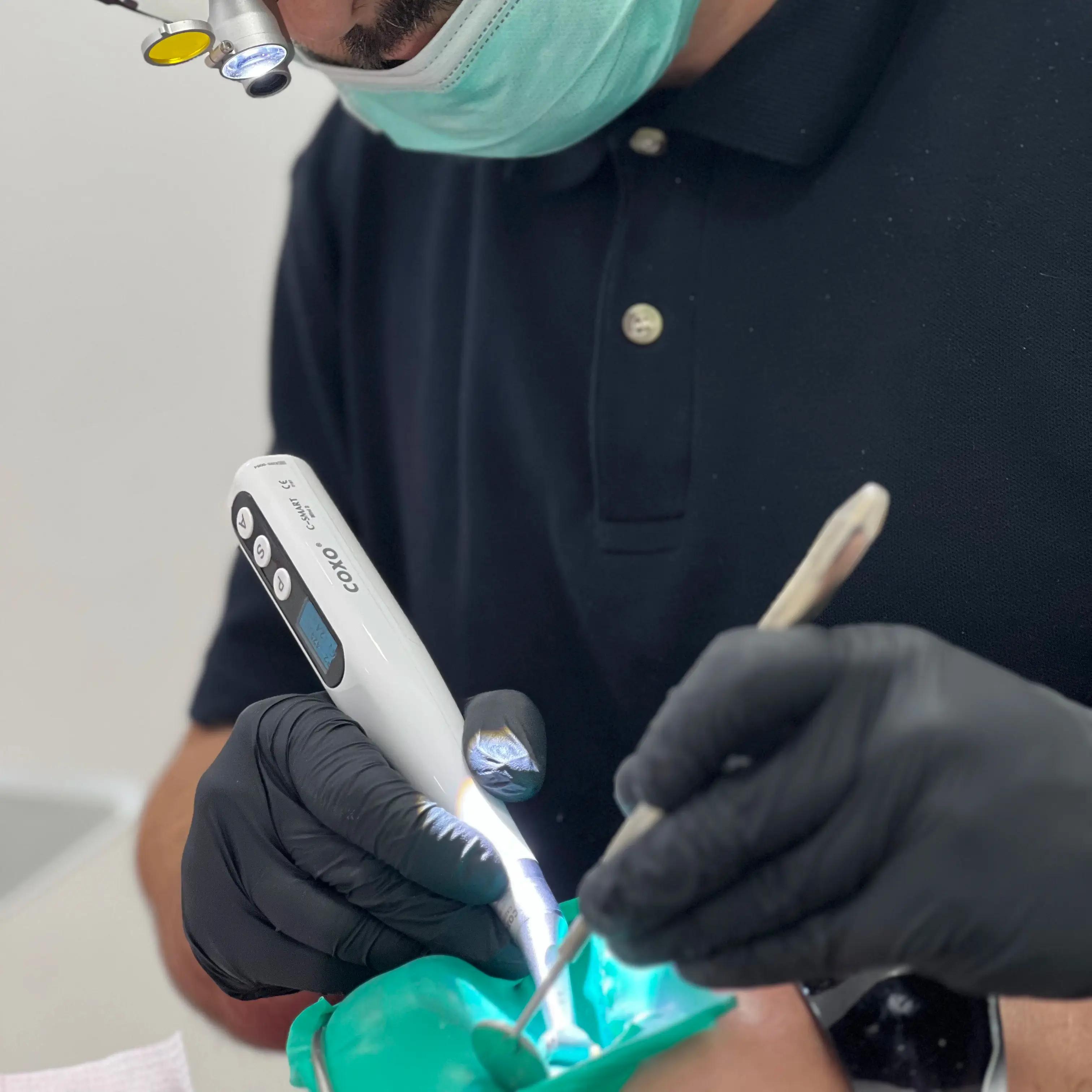 Що таке ендодонтичне лікування зубів